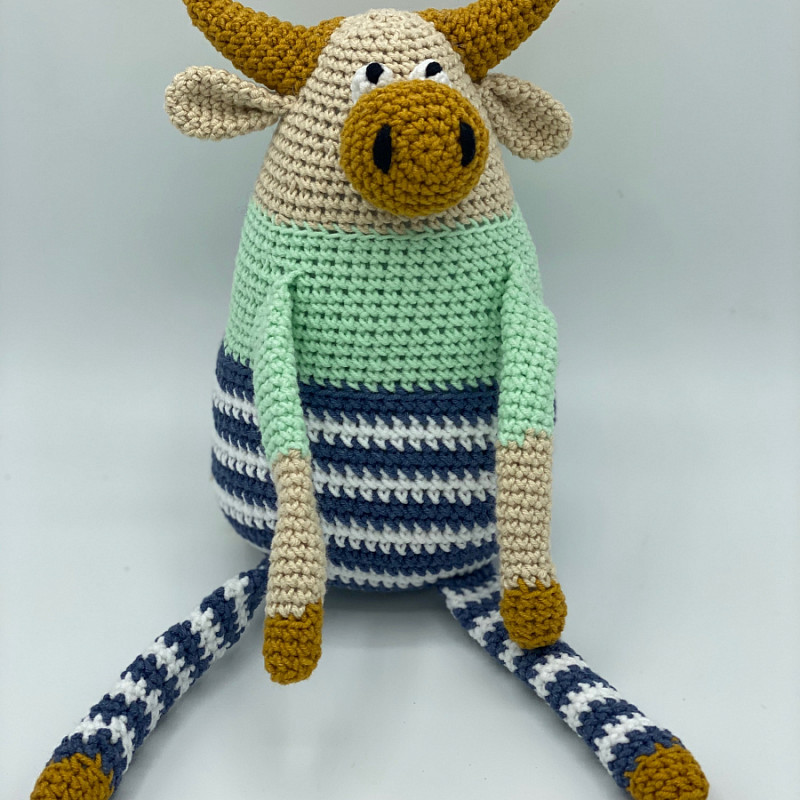 Символ 2021 года Бычок в полосатых штанишках 20\33 см