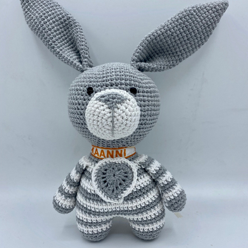 Зайка полосатый с сердечком 32 см