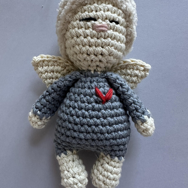 Янгол охоронець бежевий