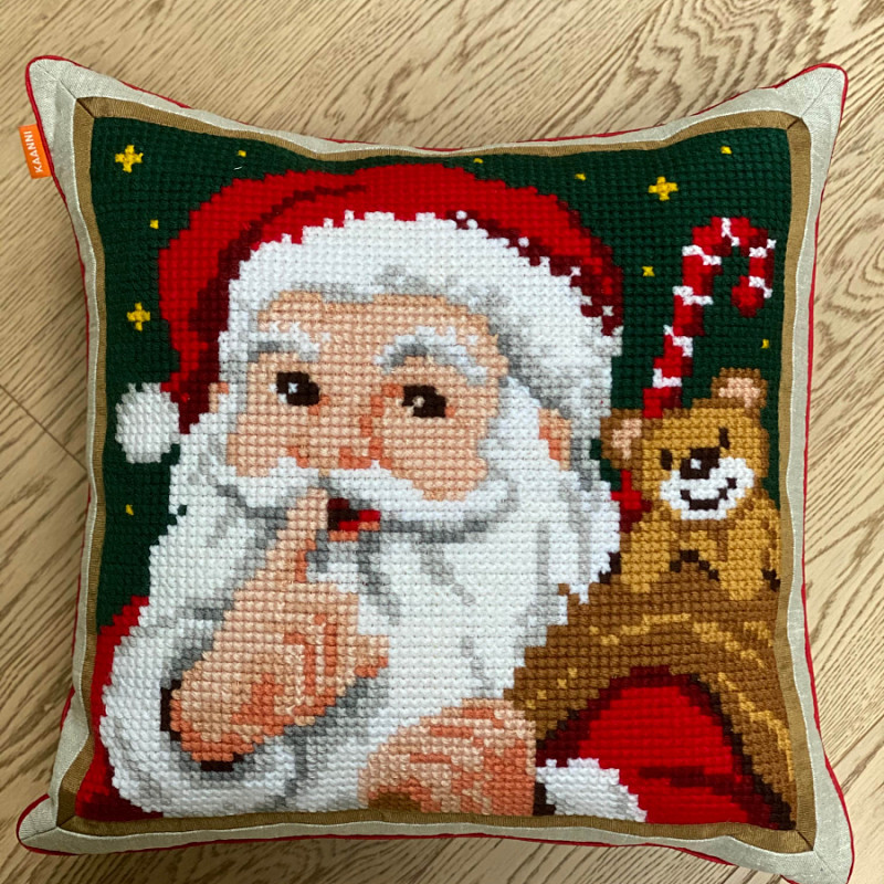 Свято наближається 50х50 см