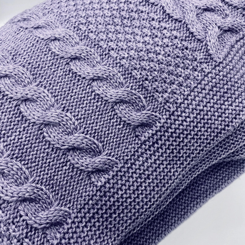Вязанный плед в сложные косы лаванда 160х190 см