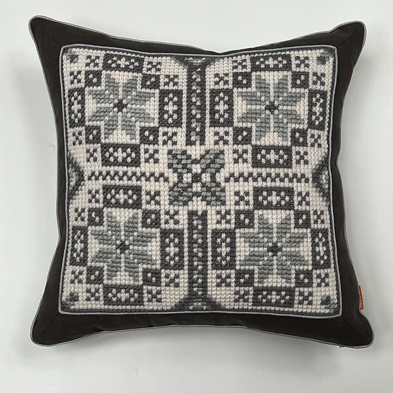 Четыре Звезды Богородицы серая