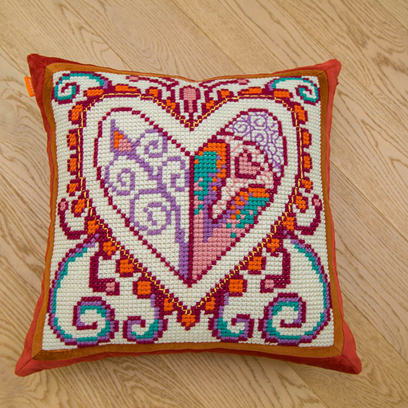 Восточная фантазия сердце 50х50 см