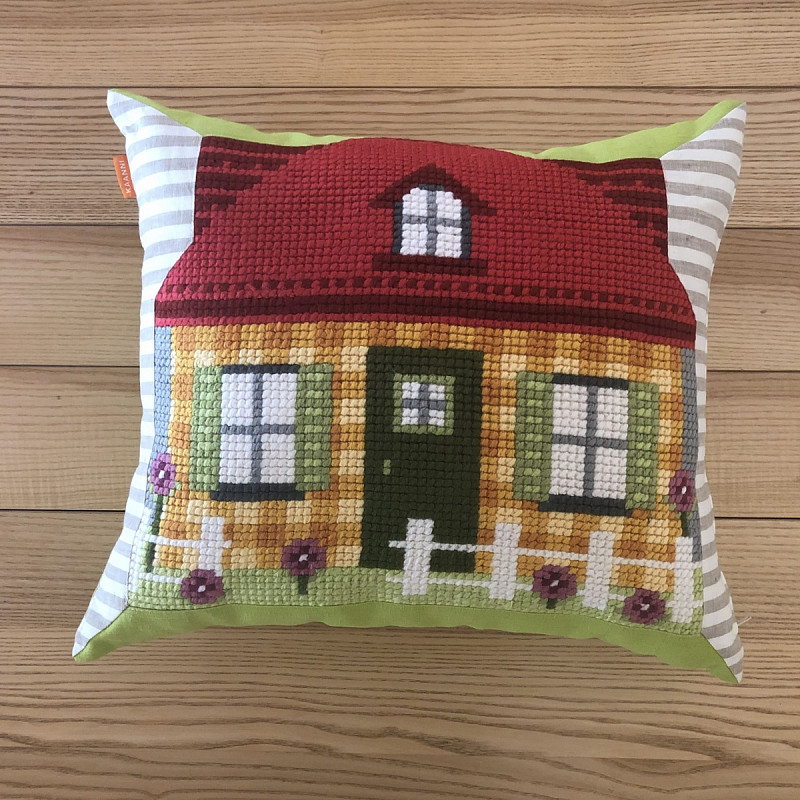 Дом для гнома с красной крышей 40х50 см