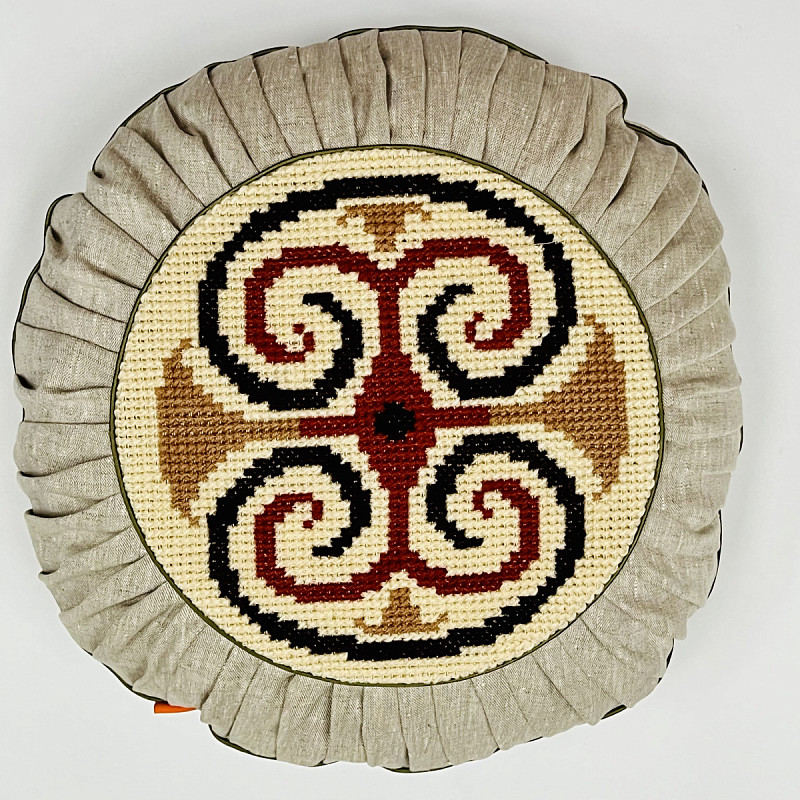 Круглая мандала бордо