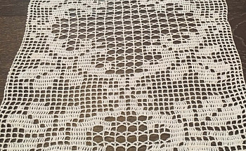 скатерть с кружевом ручной работы